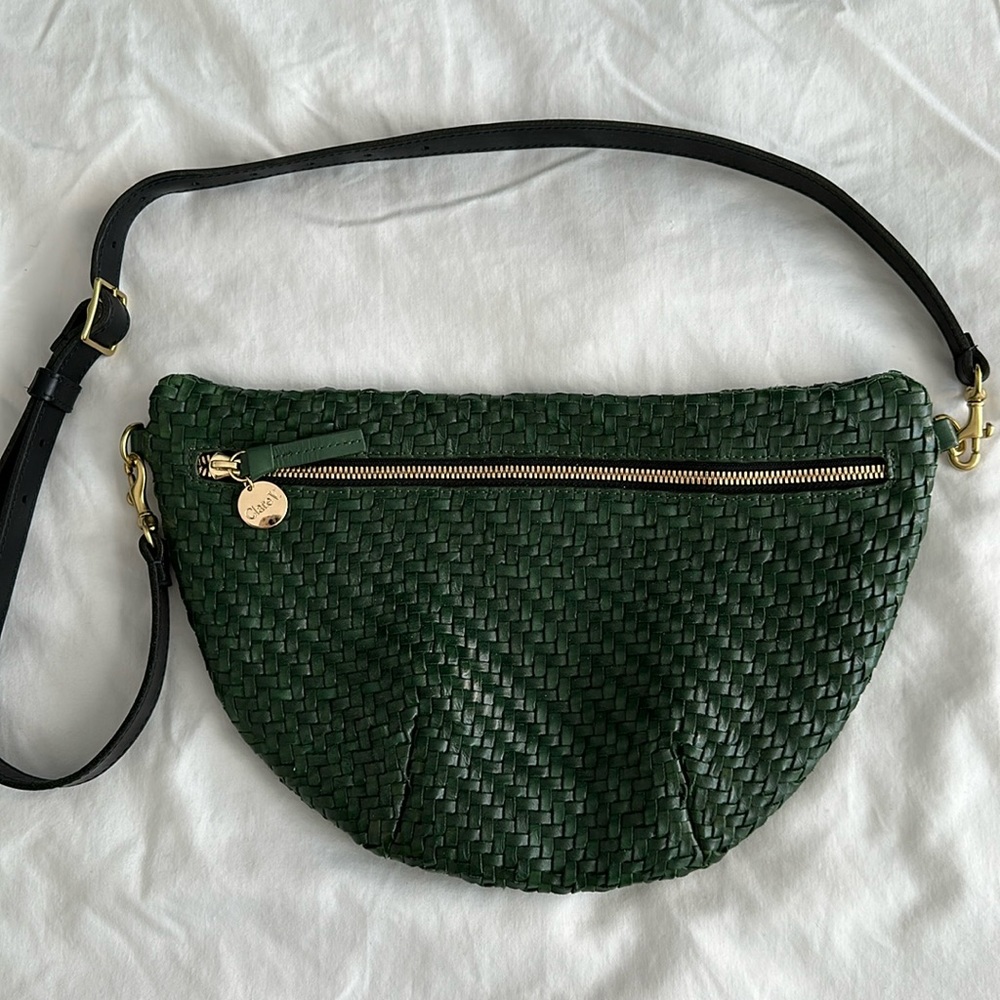Clare V woven grande Fanny in evergreen